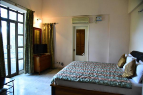 Service Apartment in Richmond road